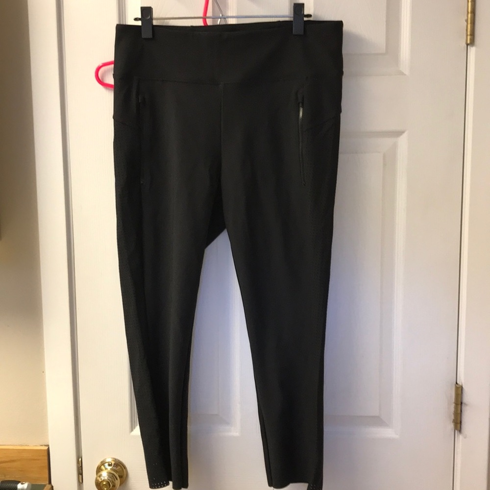 Athleta Capri pants